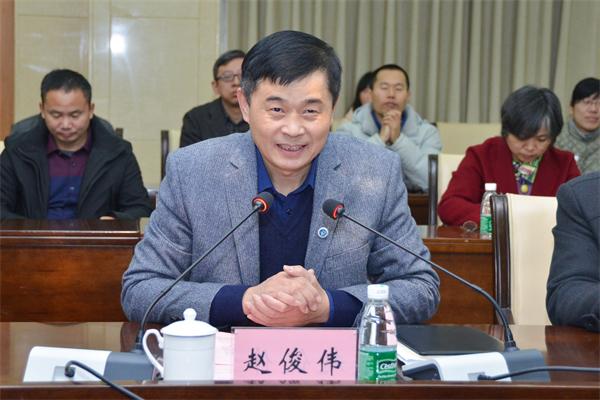 3副校长赵俊伟致欢迎词.jpg